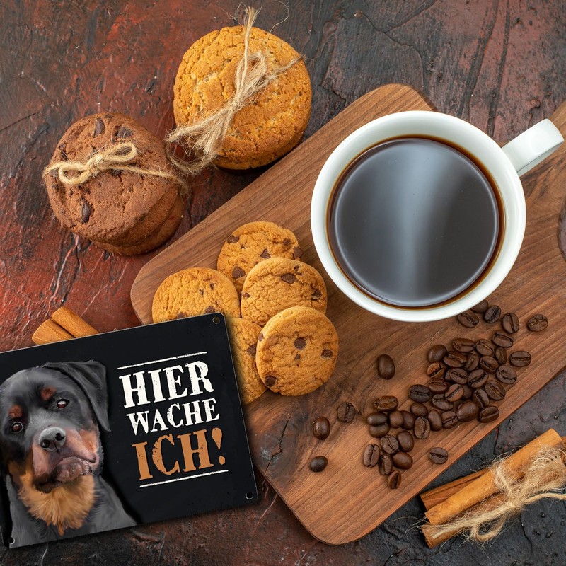 Metal Sign with Rottweiler Motif and Saying: Hier wache ich!