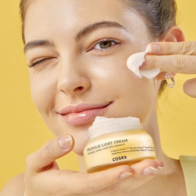 Cosrx Propolis Light Cream 65 ml hidratante con 64.5 propleo