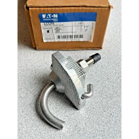 Crouse Hinds NEW Eaton Crouse-Hinds LCCF6, Cable Tray Conduit Clamp, 2", Inside Rail