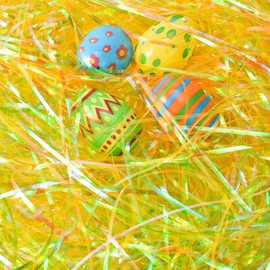 Ausejopeac 1/2 LB Easter Grass Crinkle Cut Paper Basket Filler Green Raffia Grass Shred for Easter Basket Filler Creative Eggs Decor Filler Gift Wrapping