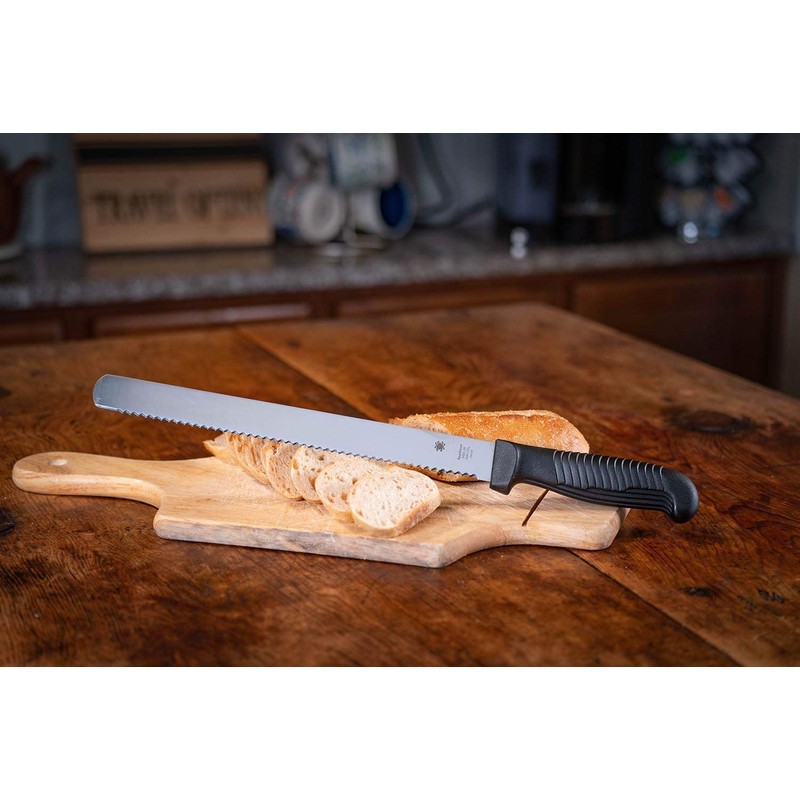 Spyderco Lightweight Kitchen Bread Knife with 10.25" MBS-26 Stainless Steel