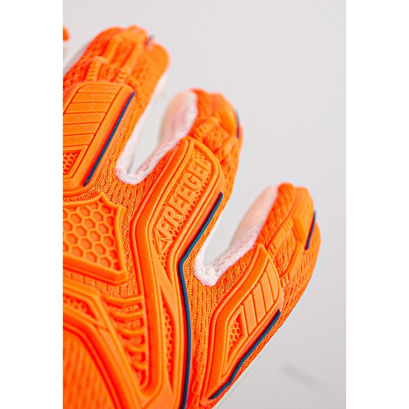 Reusch Unisex Unisex Goalkeeper Gloves Attrakt Freegel Silver Junior Shocking