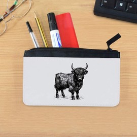 Azeeda ' Highland Cow Standing' Pencil Case (PC00053141)