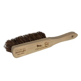 CHARLES BENTLEY Hand Brush, Charnwood, Bassine, for Garden & Outdoor, Maintenance, Premium Brushware, Green, FSC Certified Wood, Stiff Bassine Bristles, Contoured Handle, Made In Britain (30x8x5cm)