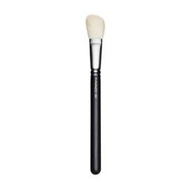 MAC 168 Large Angle Contour Brush / 맥 168 라지 앵글 컨투어 브러시