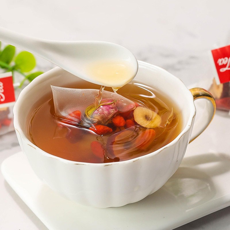 Black sugar ginger tea, independent triangular bag, red dates, cinnamon,