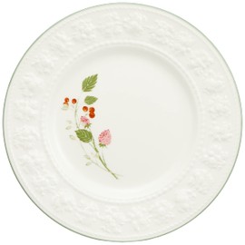 Wedgwood 58951001238 Festivity Ceramic Plate, 8.3 inches (21 cm), Raspberry, Wedding Gift, Present