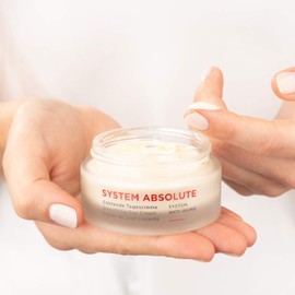 ANNEMARIE BÖRLIND - SYSTEM ABSOLUTE Smoothing Day Cream - Anti Aging Moisturizer with Aloe, Shea, Algae and Jojoba Extracts - Nourishes, Protects, and Hydrates - 1.69 Fl. Oz