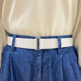 MIETONG Women's Invisible Elastic Stretch Belt,Adjustable Elastic Belt Women Flat Buckle No Show Waist Belt for Jeans Pants Dresses White