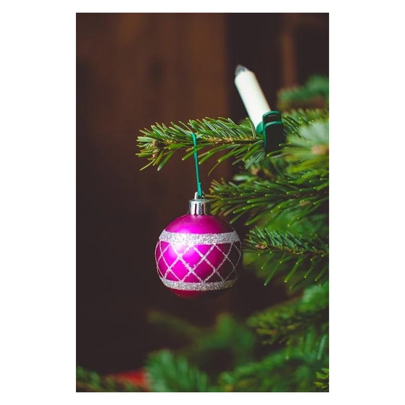 300 Count Holiday Ornament Hooks Green