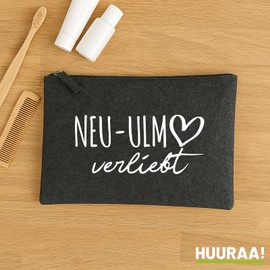 Huuraa Kulturbeutel Neu-ULM verliebt Geschenk 1 Liter Charcoal Filz Neu-ULM Geschenkidee