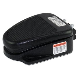 Linemaster 635-S Clipper Foot Switch, Electrical, Single Pedal, Momentary, DPDT, Single Stage, No Guard, Black