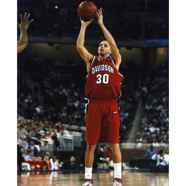 STEPHEN CURRY DAVIDSON WILDCATS 8X10 SPORTS ACTION PHOTO (H)