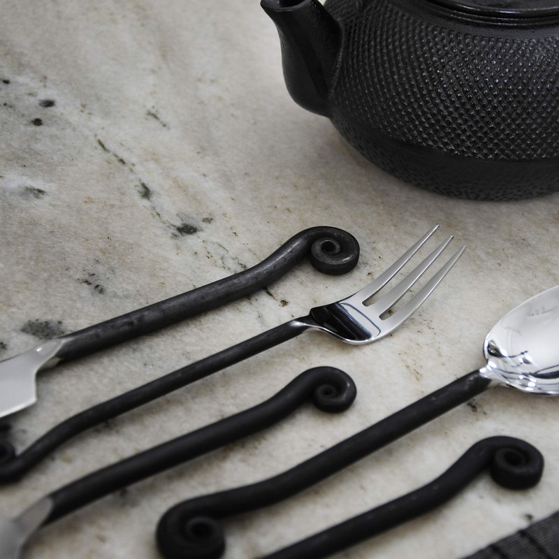 Gourmet Settings 20-Piece Flatware Treble Clef Collection Black Silverware Cutlery