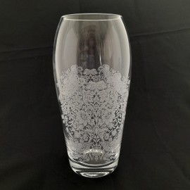 William Morris' Strawberry Thief Design - Dartington Crystal Barrel Vase