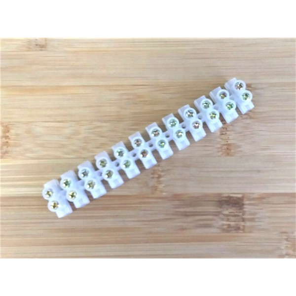 BBT Marine Grade Fully Insulated 20 amp 12 Circuit Safety