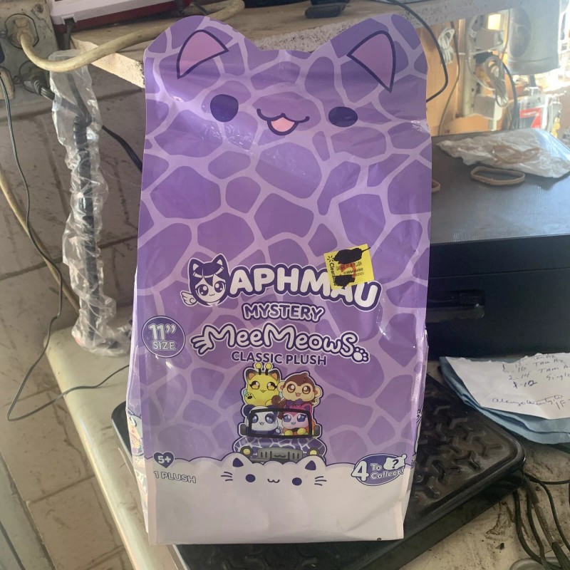 Aphmau 1 Bag APHMAU MEEMEOWS MYSTERY SAFARI CLASSIC 11" PLUSH