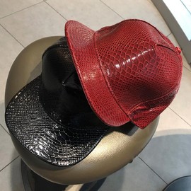 WITHMOONS High Shine Crocodile Baseball Cap Flat Brim Snapback Hat Shiny Hip Hop Cap YZ20191 (Red)
