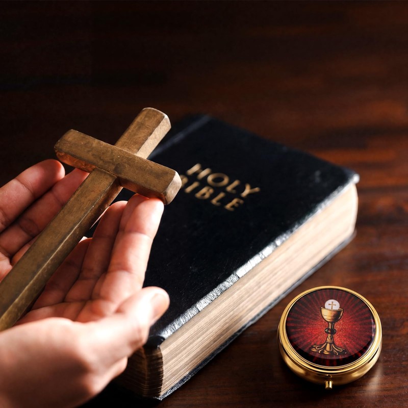 Pyx for Communion Host Catholic Gold Fish,Holy Grail