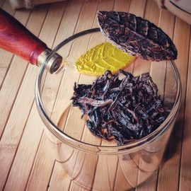 Jinglong Tea Factory, Stout Leaf, Compressed Pekoe Black Pu-erh Tea, Pack of 5