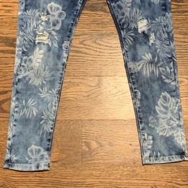 Atmosphere NEW Atmosphere Denim Womens Mia Cropped Jeans, Floral Distressed, Size 11 Junior