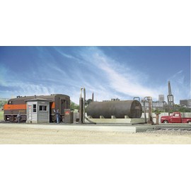 Walthers Cornerstone Series Kit HO Scale Diesel Fueling Facility
