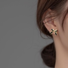 SLUYNZ Solid 925 Sterling Silver Black Bow Stud Earrings for Women - Bowknot Band (1.3 cm Studs-Gold)
