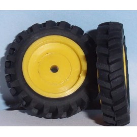 Standi Toys 1/64 Standi Toys Pair of 14.9-46 Single Tires with Yellow Rims