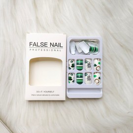 Short Press on Nails - Diowino 24pcs St Patricks Fake Nails Green Clover Stripe False Nails Glossy White with Lips&Gold Ring&Top Hat&Heart Designs Short Nails Glue on Nails for Women Girls