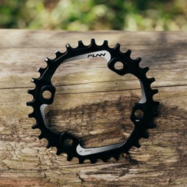 Funn Solo Narrow Wide Chainring for 9 10 11 12 Speed Chain, Fits Asymmetric 96mm BCD Interface Crankset, Single Speed Bike Chain Ring for MTB, BMX Bike, Gravel Bike and Road Bike (32T, Black)