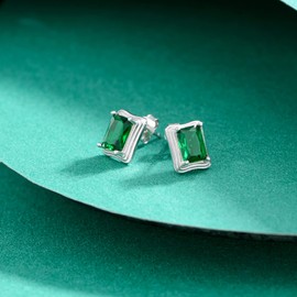 LONAGO 925 Sterling Silver 5mm * 7mm Created Emerald Earrings Green Emerald Cut Stud Earrings for Women