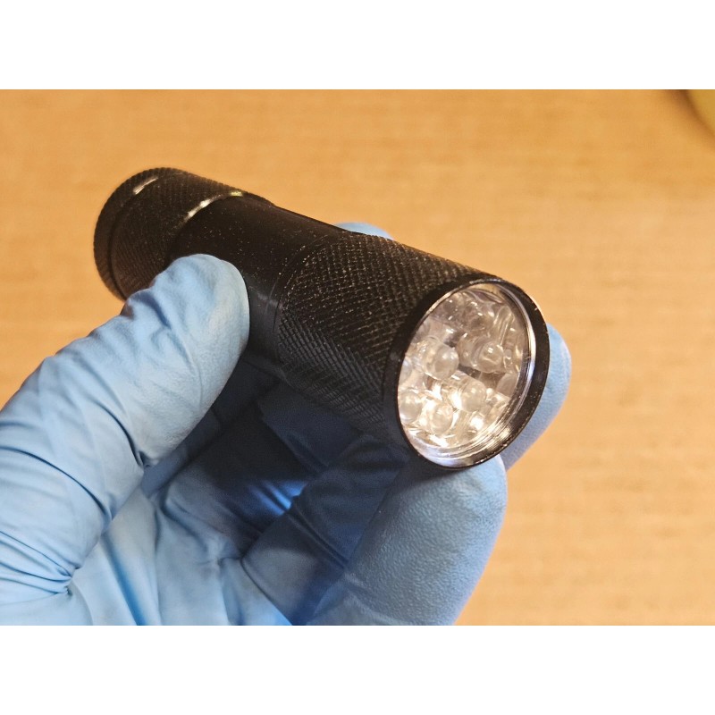 Deroyal UV Flashlight Batteries Included Lumitech™