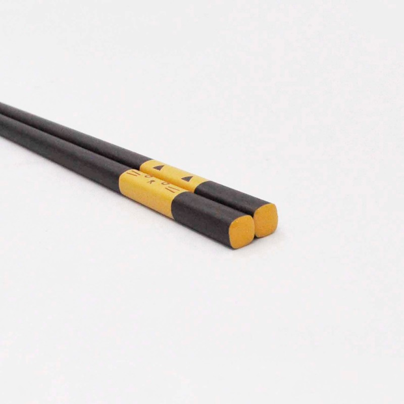 Ishida 60206-8 Miyao Brown Chopsticks and Chopsticks Rest Gift Set