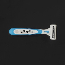 Dorco foot callus razor, removing calluses from the soles and heels / 발각질면도기 도루코 발바닥 뒷꿈치 각질 제거