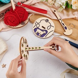 4PCS Portable Wrist Yarn Holder,Wrist Strap Yarn Organizer,Wooden Wrist Yarn Holder,Wrist Strap String Dispenser Minder to Prevent Yarn Tangling Misalignment Gift for Crochet Yarn Craft Lovers