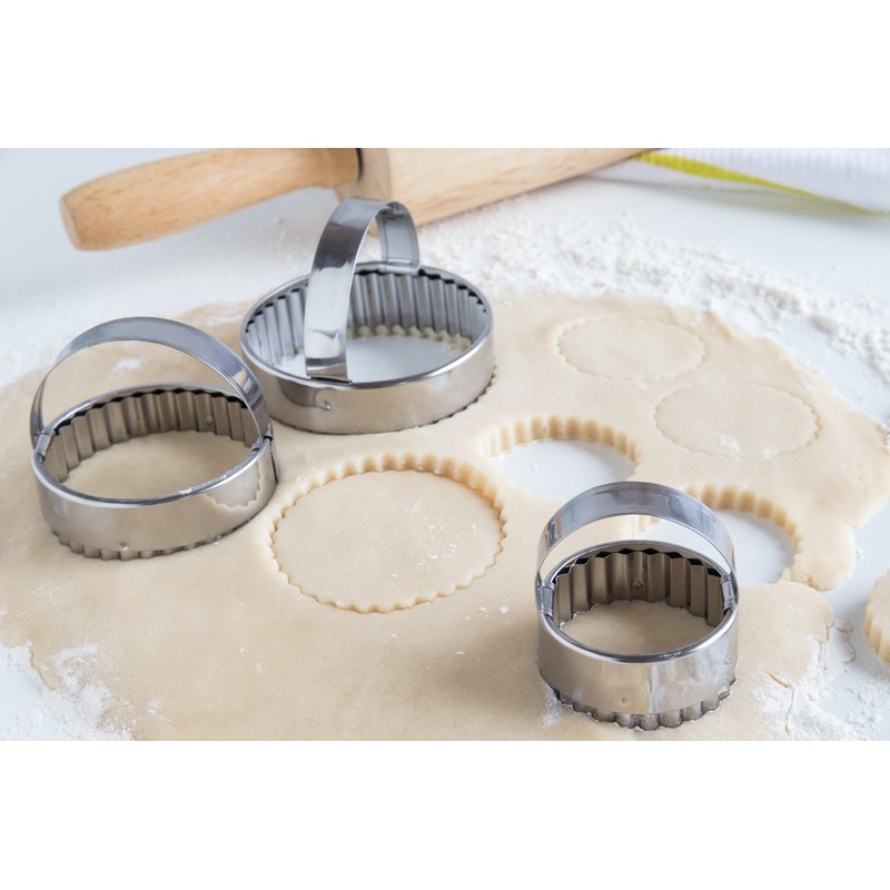 Fox Run 3661 Crinkled Cookie Cutter Set, Stainless Steel, 3-Piece