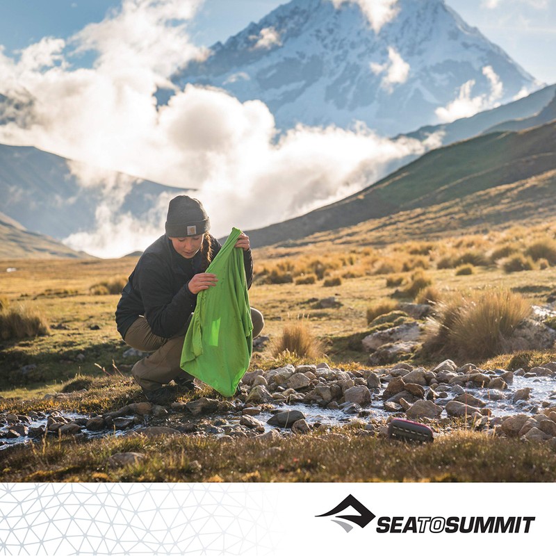 Sea to Summit - Pocket Towel M, Berry Colour, Size