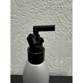Kenra Color Porosity Equalizing Lightweight Conditioning Spray  8oz *Broken Pump
