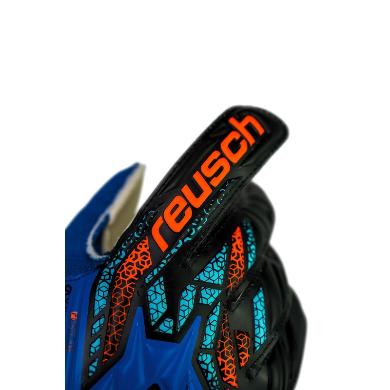 Reusch Goalkeeper Gloves Children Teenagers Robust Grip & Optimal Fit