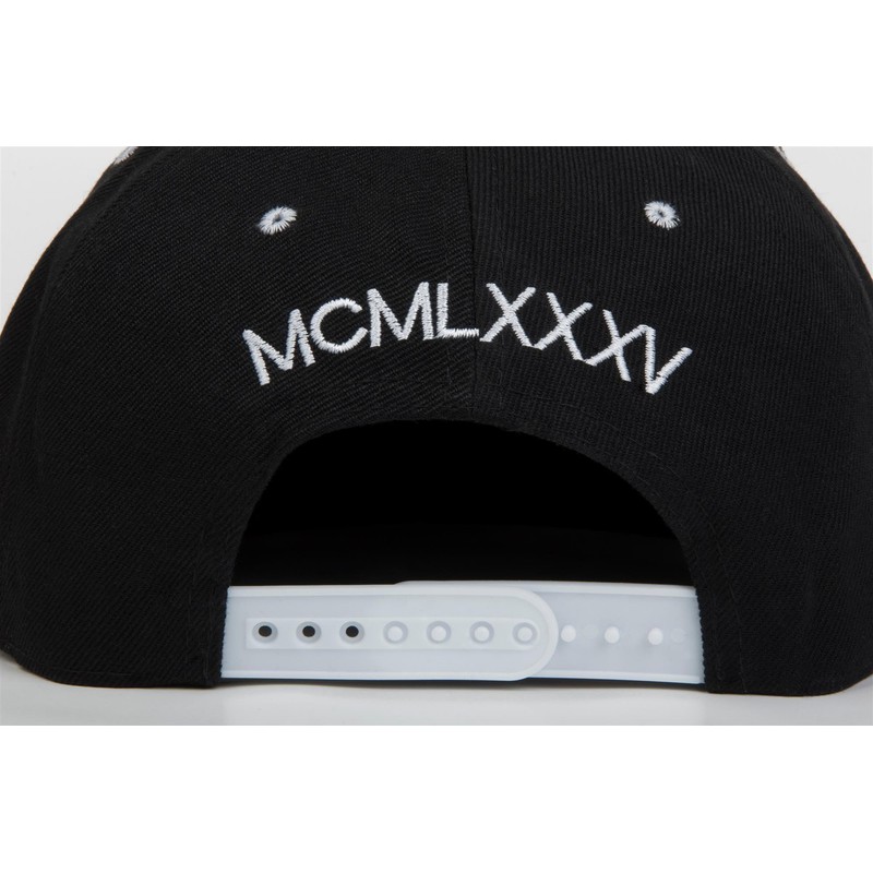 styleBREAKER Snapback Cap 'DDPE' in Leo Animal Print Design with
