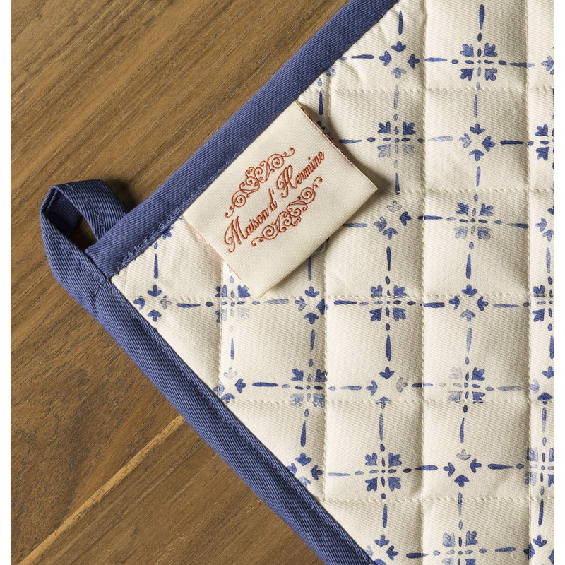 Maison d' Hermine Spring/Summer Set with Oven Gloves and Pot