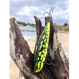 Rapala - Fishing bait precision Xtreme pencil plastic construction - floating freshwater bait - surface swimming depth - size 10.7 cm / 21g - made in Estonia - lime frog