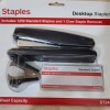 Staples Desktop Stapler Full-Strip 20 Sheet Capacity Black with Remover