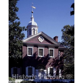 Photo - Independence Hall, the Pennsylvania Colony statehouse, where the Declaration of Independence was adopted in 1776. Philadelphia, Pennsylvania- Fine Art Photo Reporduction 11in x 14in