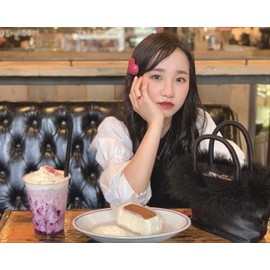 Kamipita (heart&star) (Heart Dot red) 1.9*1.7 inch(5*4.5cm) (Pink) Hairpins, hair elastics, hair clips, chou chou... just stick them on without leaving a clipping mark! A hair clip that doesn't make your hair unruly.