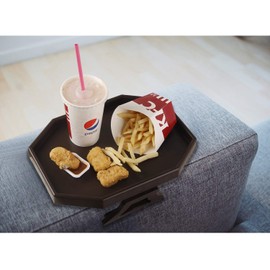 Soporte organizador de plástico para sofá o mesa con clip para colocar en el reposabrazos, para colocar en el sillón, la mesa o las bebidas, Marrón