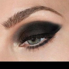 Avon Power Stay 16-Hour Waterproof Longwear Eyeshadow & Eyeliner Stick (Essential Black)