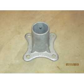 CHAIN LINK POST SURFACE CONCRETE MOUNT for 2-1/2" POSTFLOOR FLANGE - MALLEABLE