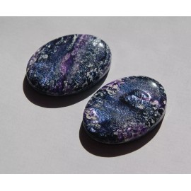 Yummy Treasures Vintage Metallic Shades of Purple with White 40x30mm Cabochon cab735G