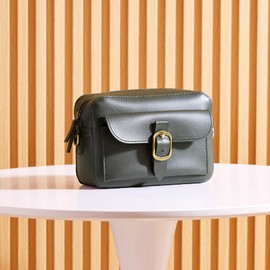 Vintage Vegan Leather Camera Bag for Women (GREEN)